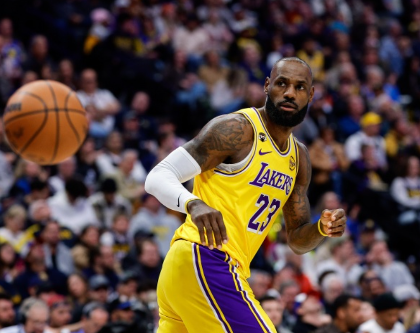 xingkong.com-湖人104-112不敌快船 球员评价：3人良好，拉拉维亚及格，6人低迷